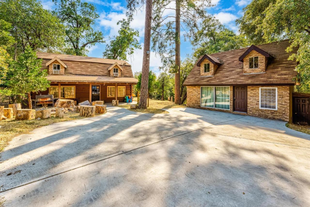 Mountain Trail Lodge And Vacation Rentals Oakhurst Exterior foto