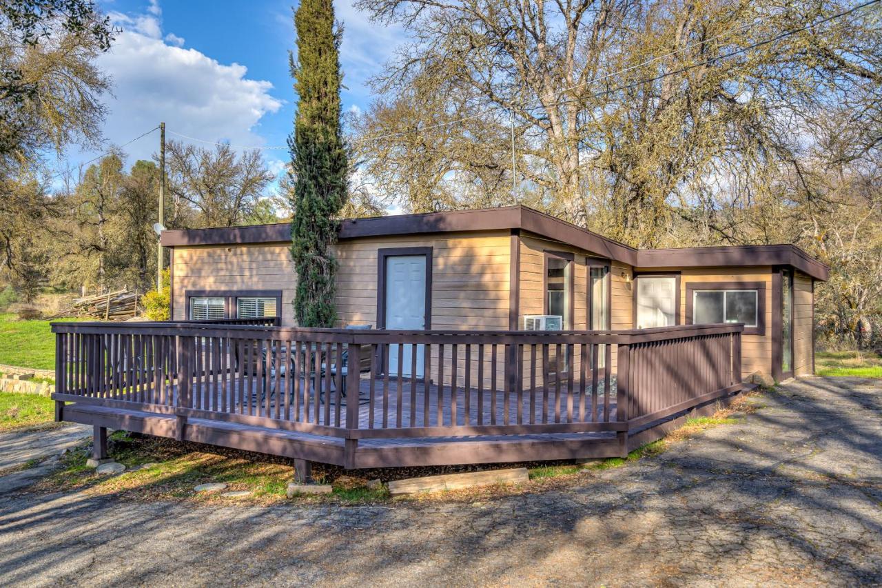 Mountain Trail Lodge And Vacation Rentals Oakhurst Exterior foto